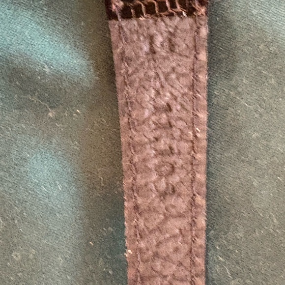 Vintage Gucci 3000L Quartz Ladies Watch 25 mm black dial crocodile skin strap - Picture 14 of 14